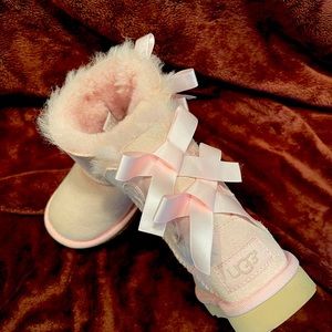 UGG “Jessica” Pink with Pink Bows - Brand New Toddler size 6